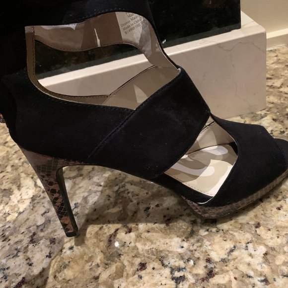 Black Suede Heels - Picture 1 of 1